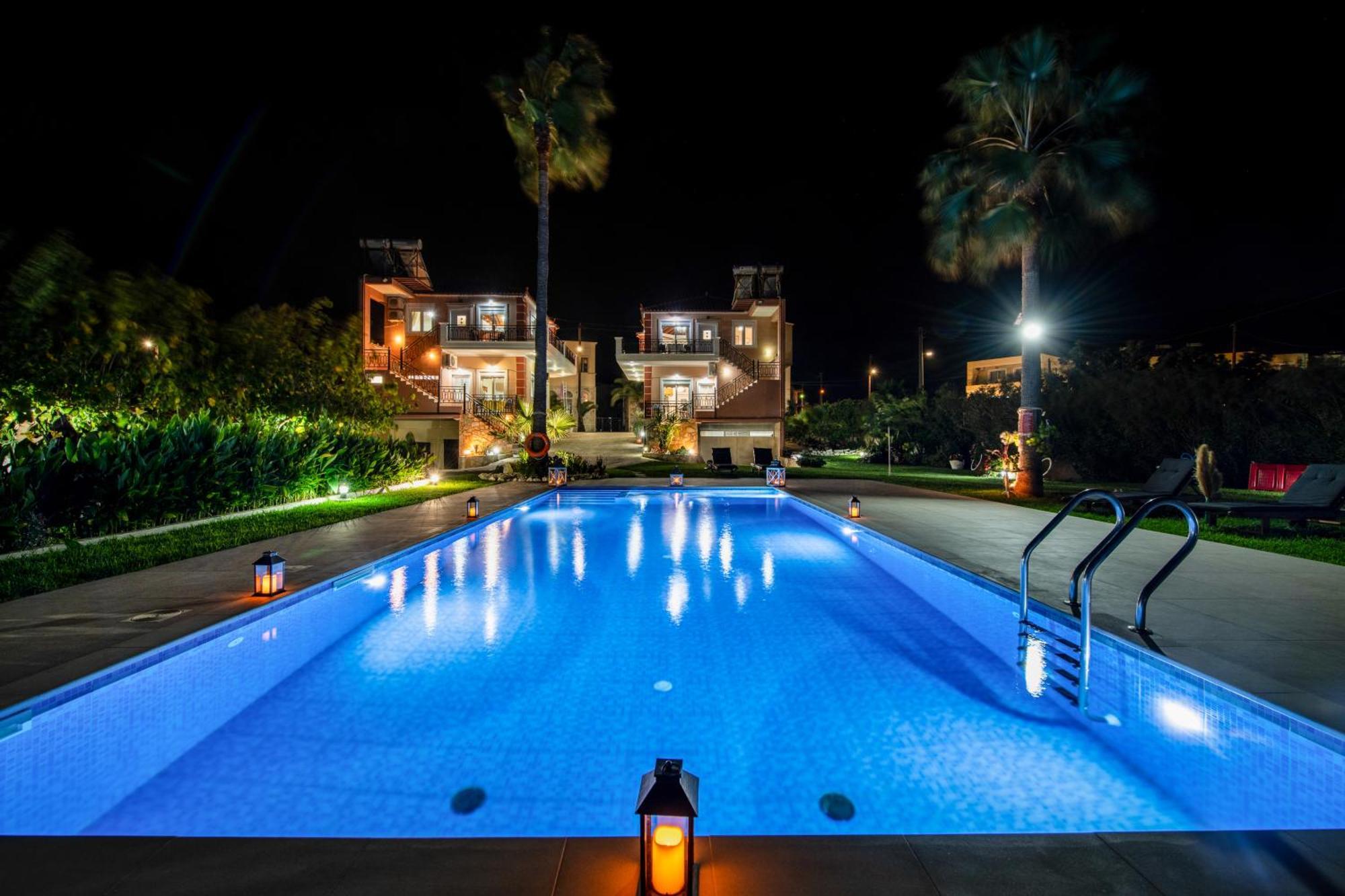 Socrates Holidays Apt. 2 With Pool Near The Beach Platanés Buitenkant foto