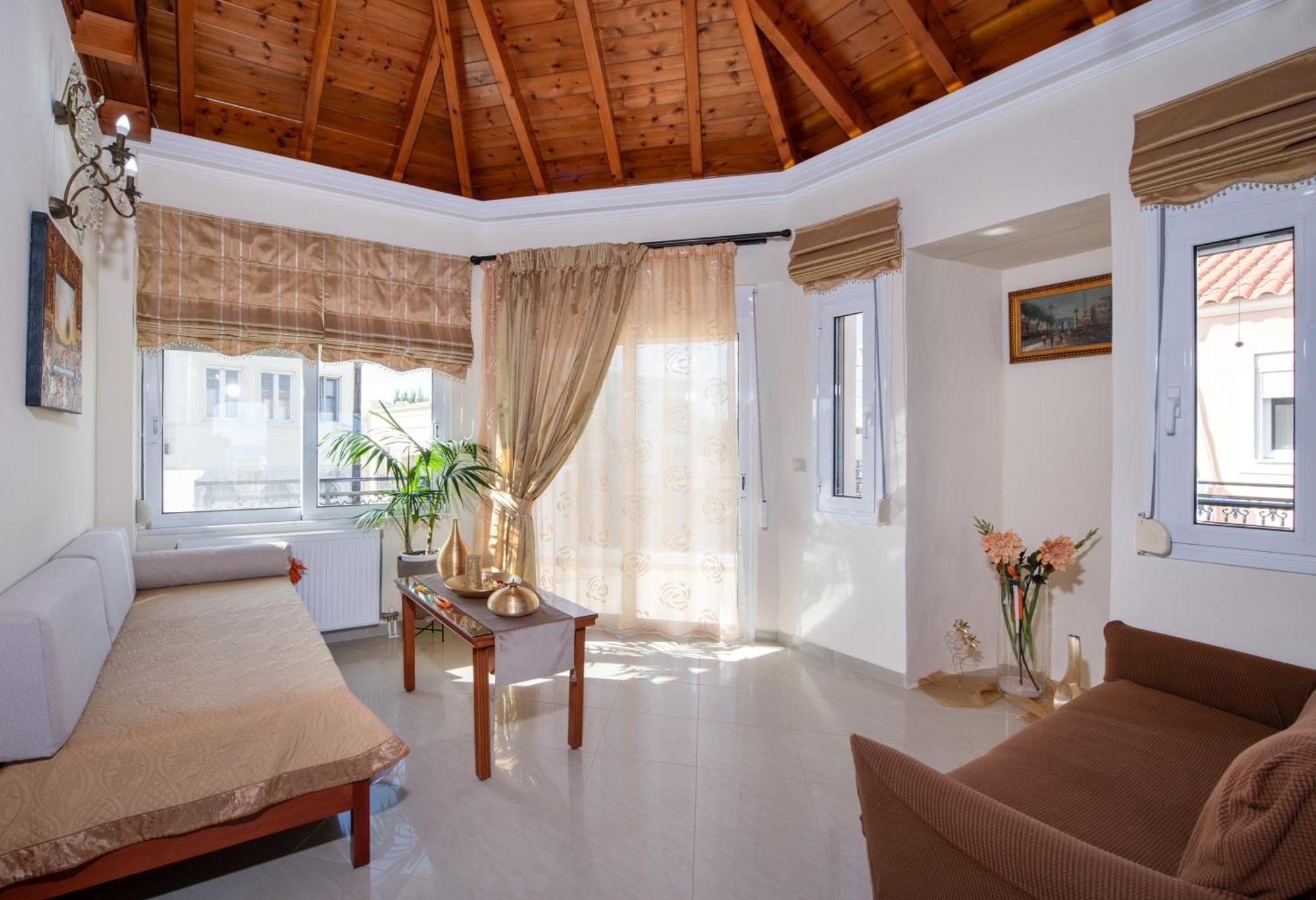 Socrates Holidays Apt. 2 With Pool Near The Beach Platanés Buitenkant foto