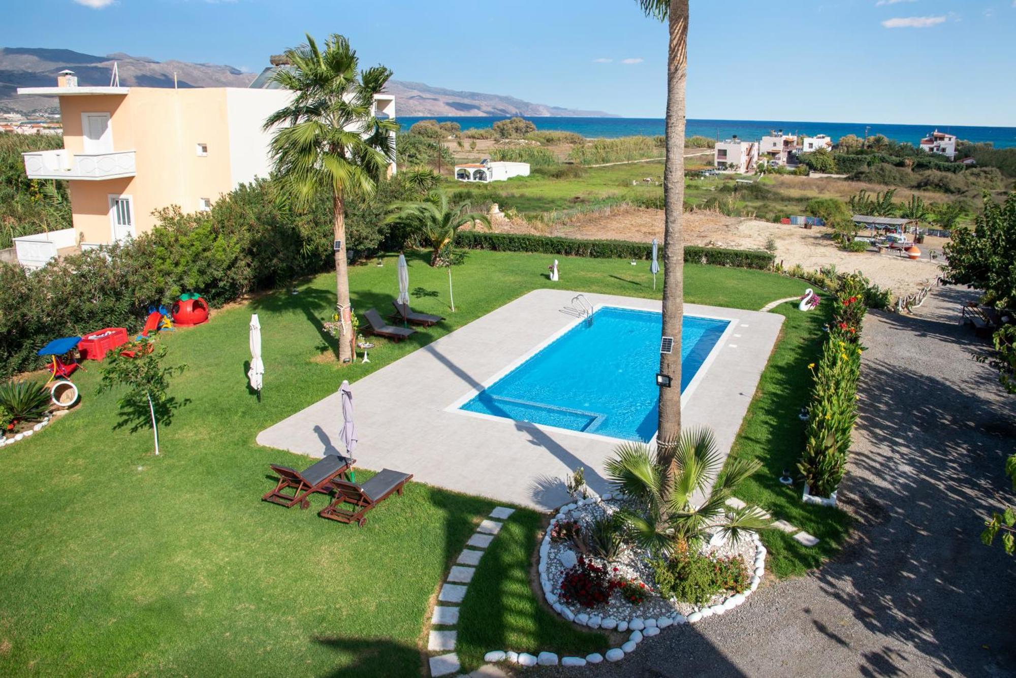 Socrates Holidays Apt. 2 With Pool Near The Beach Platanés Buitenkant foto