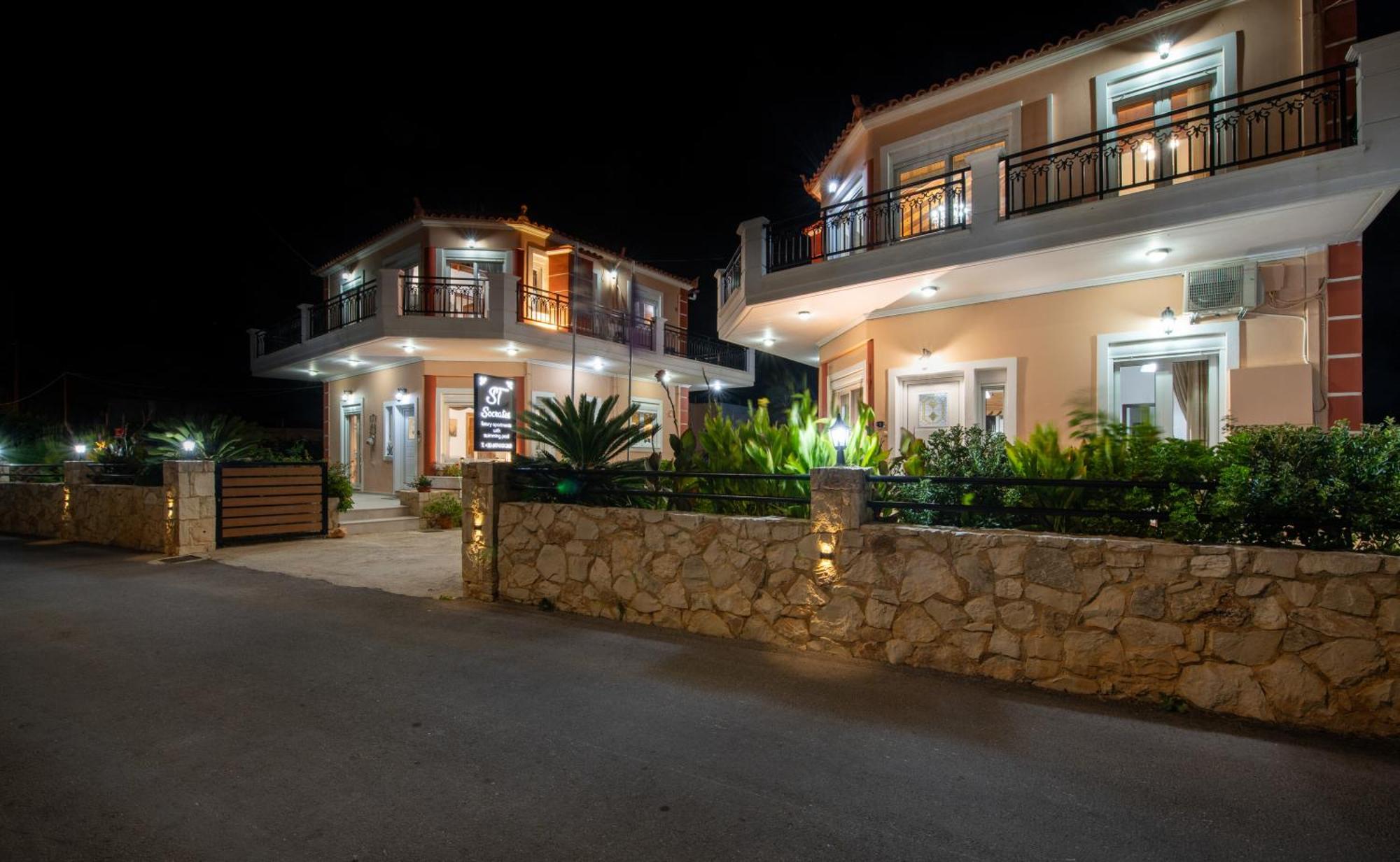 Socrates Holidays Apt. 2 With Pool Near The Beach Platanés Buitenkant foto